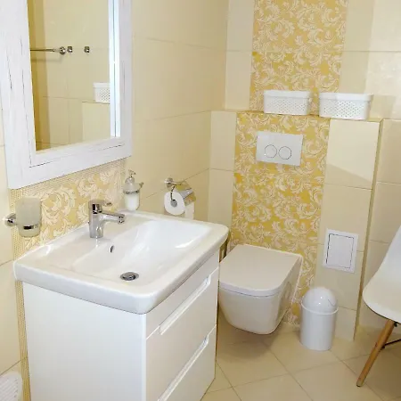 Centrum Apartament Modena *