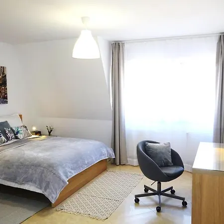 Centrum Apartament Modena Apartamento
